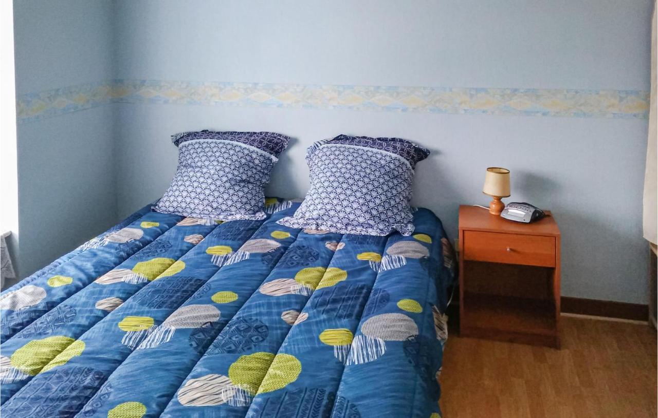 Cozy Home In Plancoet With Wifi Экстерьер фото