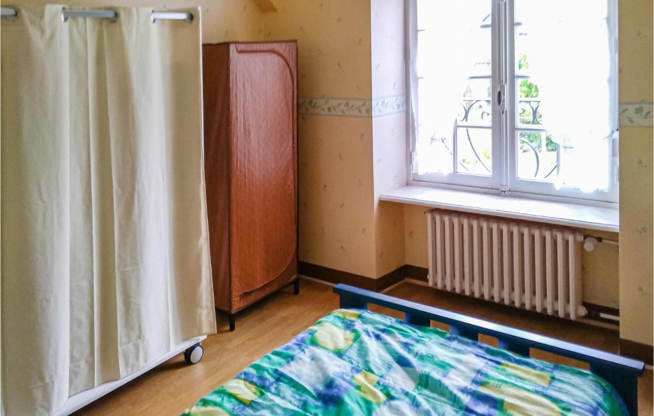 Cozy Home In Plancoet With Wifi Экстерьер фото